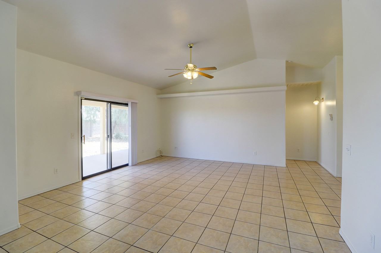 201 W Palm Ct - Photo 6 of 26