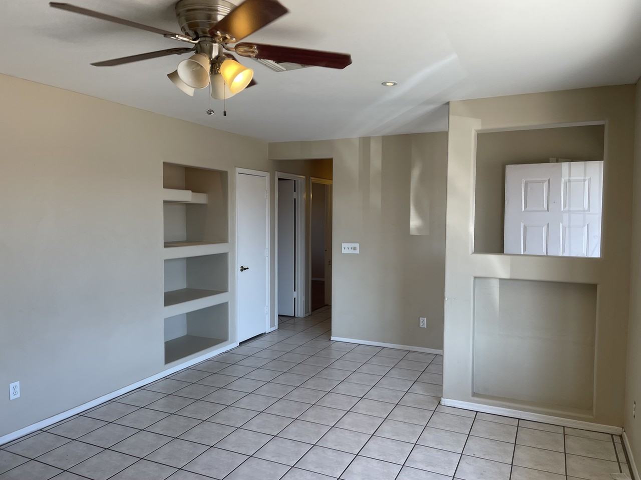 9002 W Mountain View Rd - Photo 2 of 7