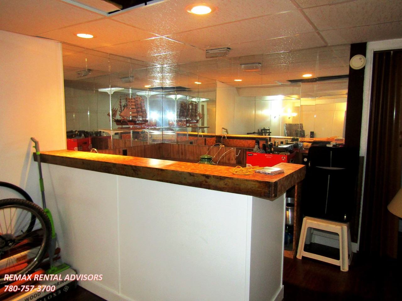 2423 56 St Ne - Photo 3 of 16