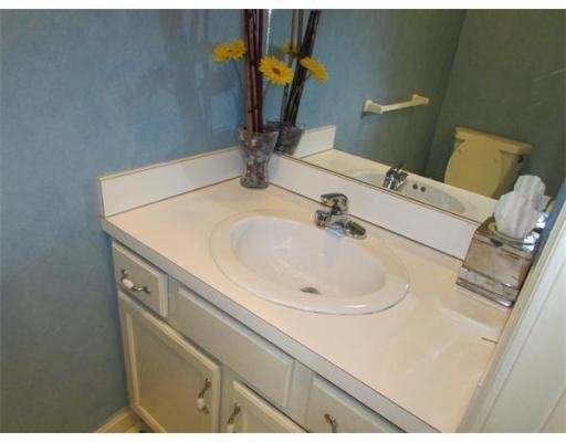 247 Allerton Commons Ln - Photo 3 of 14