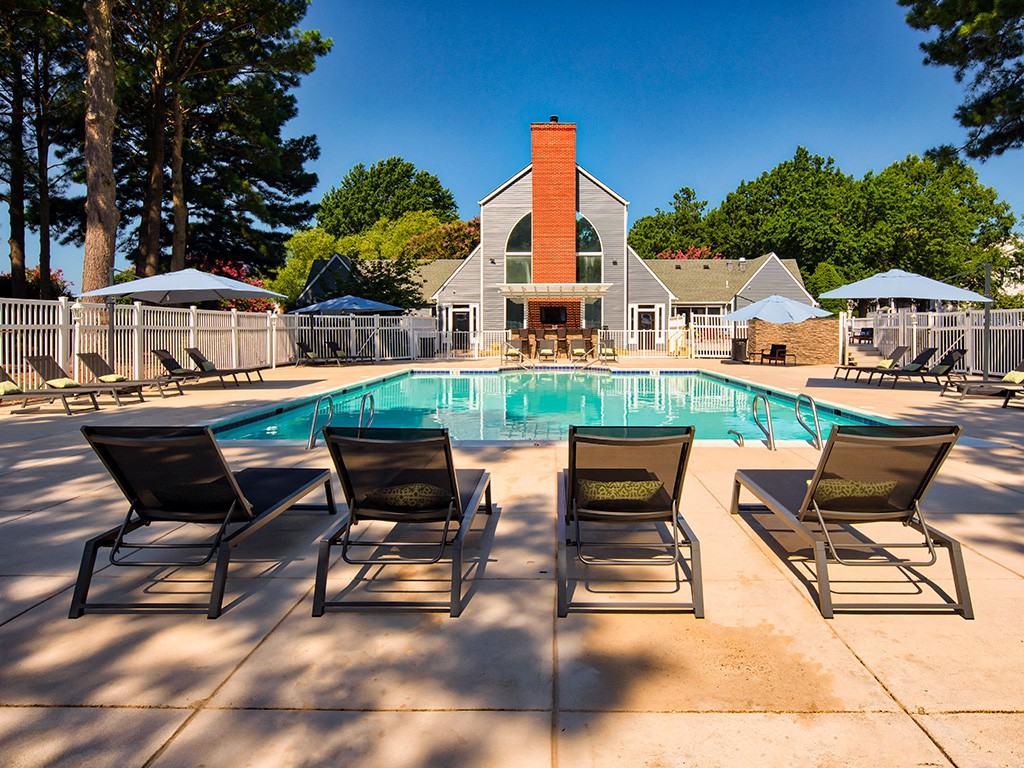 Watermans Crossing Apartments - Photo 2 of 33