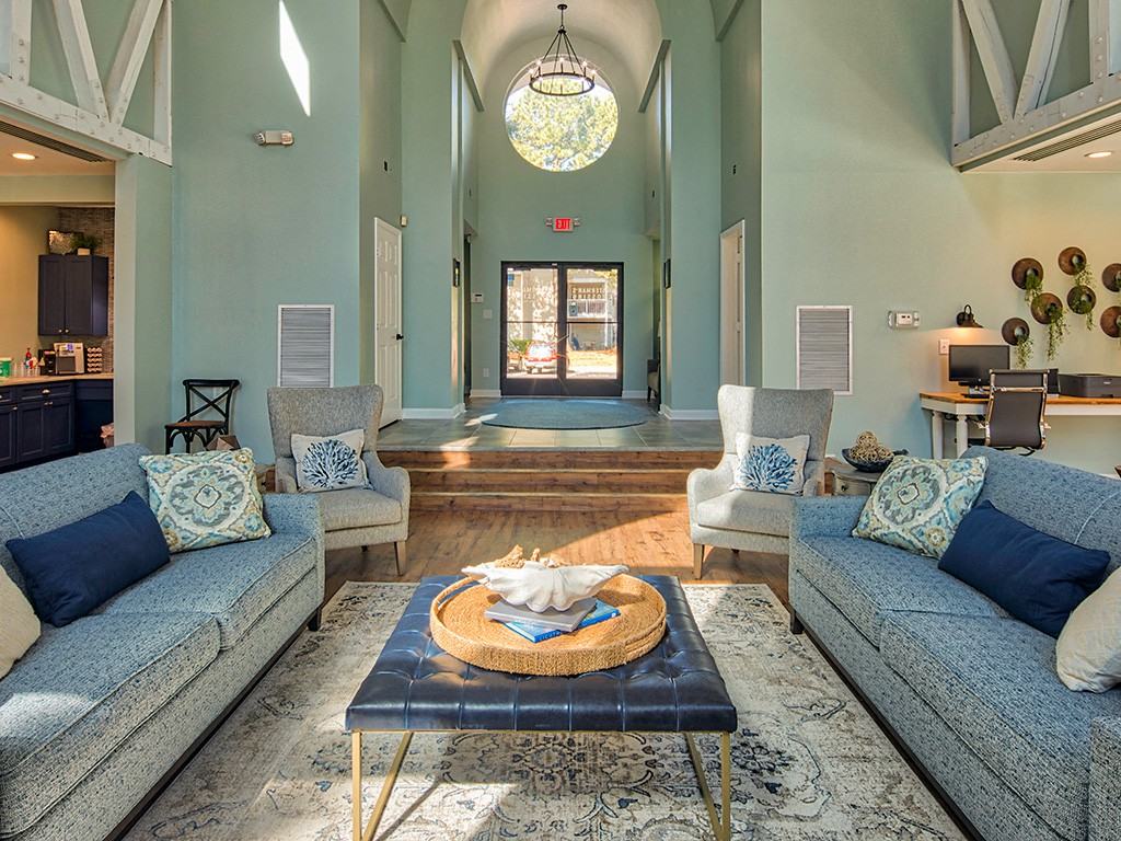 Watermans Crossing Apartments - Photo 3 of 33