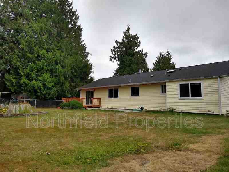 8227 276th Pl Nw - Photo 2 of 12