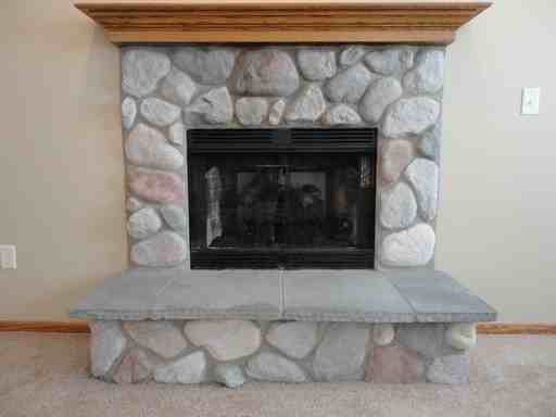 N164W21280 Dunbar Ct - Photo 3 of 11