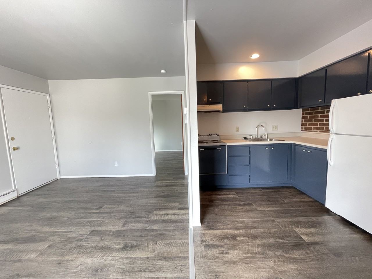 9967 Chateau Roi Drive #A - Photo 2 of 7
