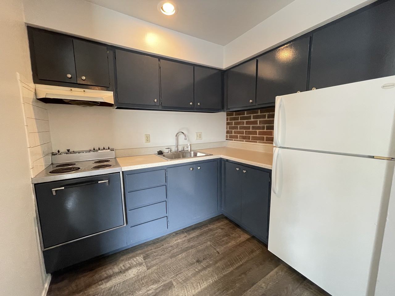 9967 Chateau Roi Drive #A - Photo 3 of 7