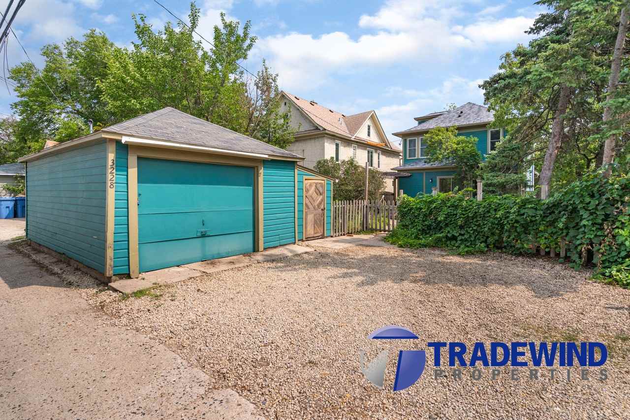 3228 Hennepin Avenue - Photo 3 of 29