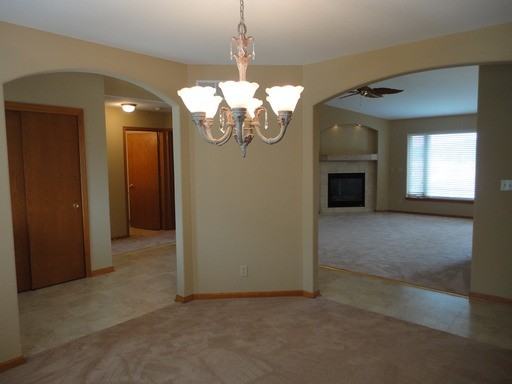 916 W Monroe Ave - Photo 3 of 12