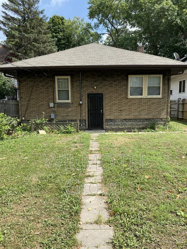 434 N Gladstone Ave - Photo 3 of 14