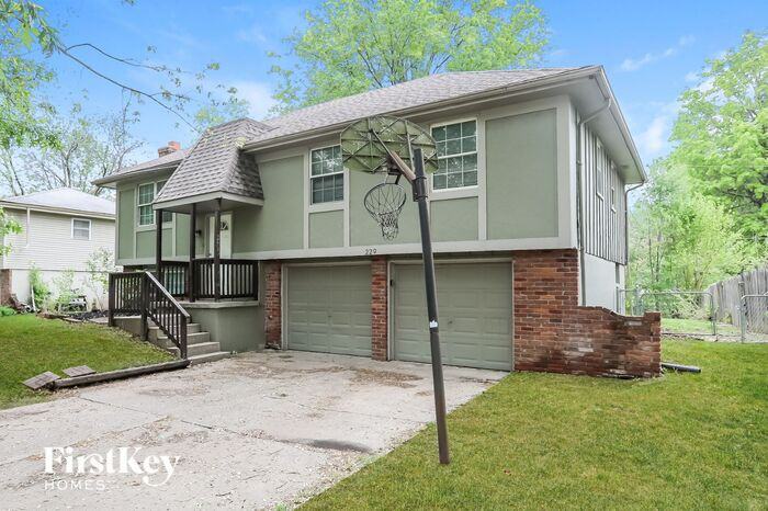 229 Sw Westminister Rd - Photo 2 of 15