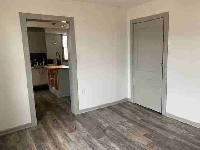 3744 Willow Ave #2ndFLREAR - Photo 3 of 11