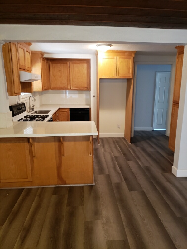 25880 Rollins Lake Rd - Photo 2 of 14