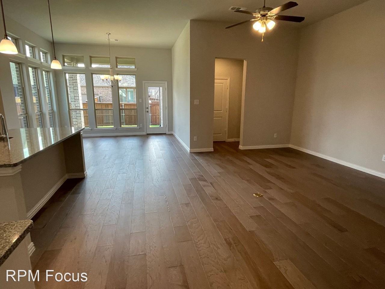 13969 Falcon Ranch Dr - Photo 3 of 25