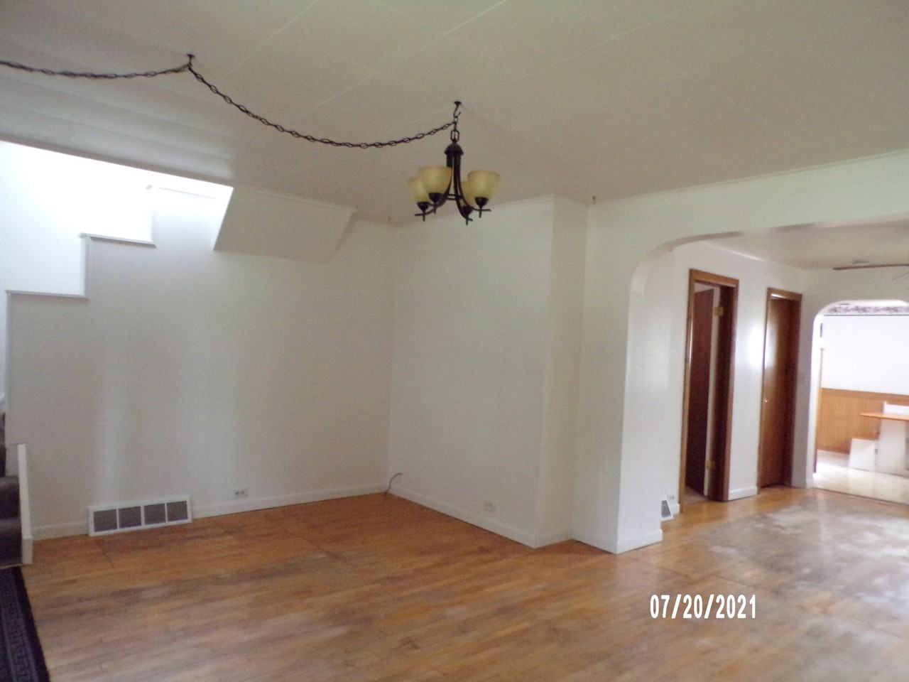 1811 Susquehanna Ave - Photo 5 of 14