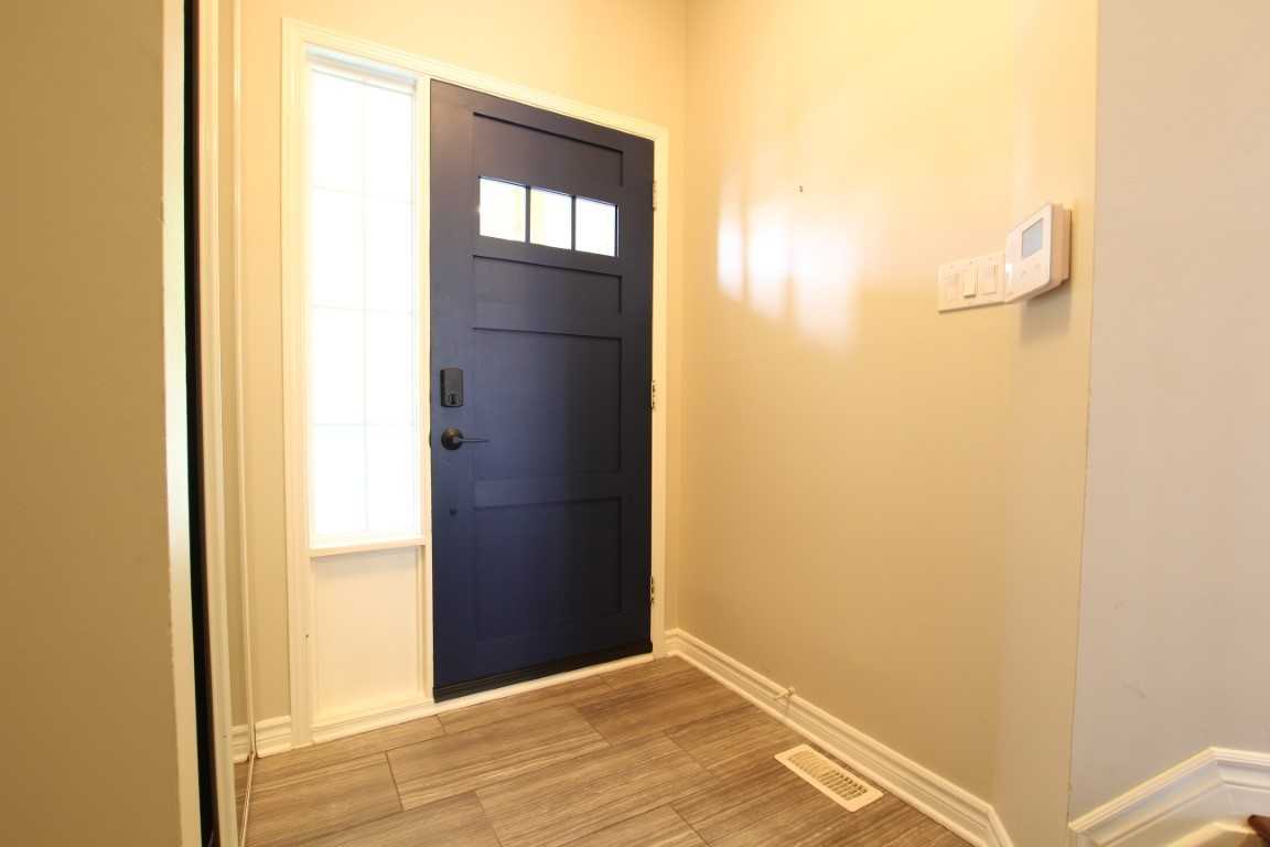 8 Whithorn Ave - Photo 2 of 35