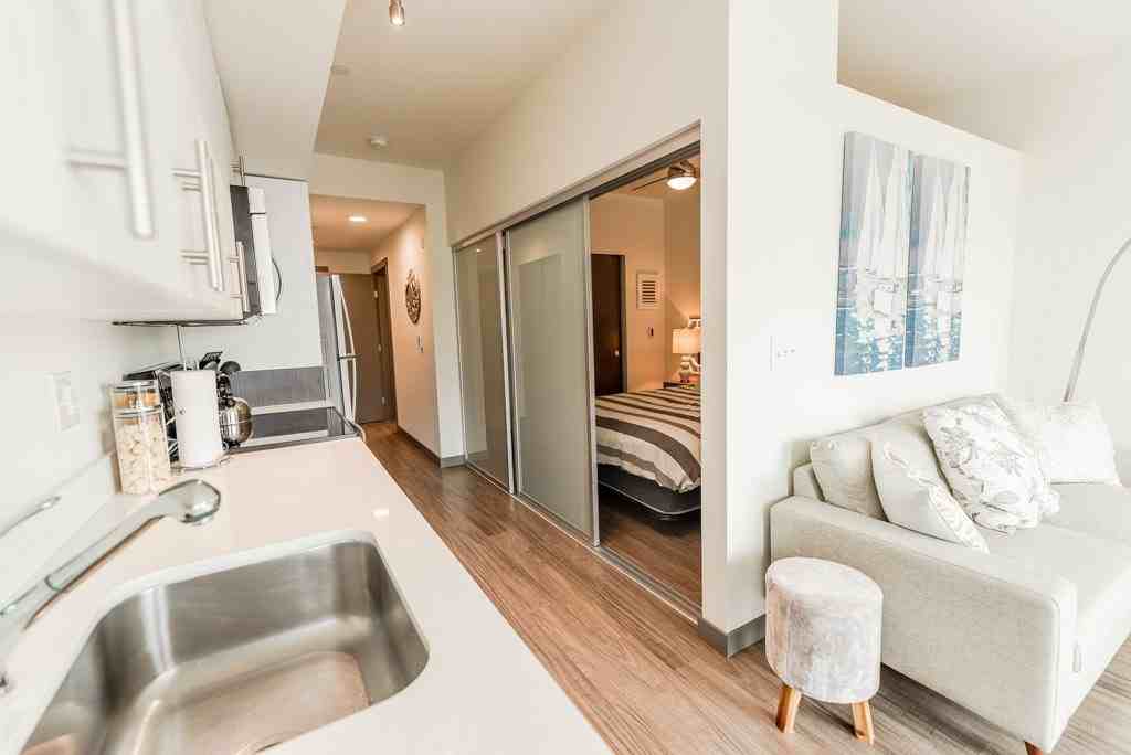 Icon Apartments - Photo 6 of 25