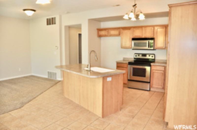 269 E Sunshine Dr #8