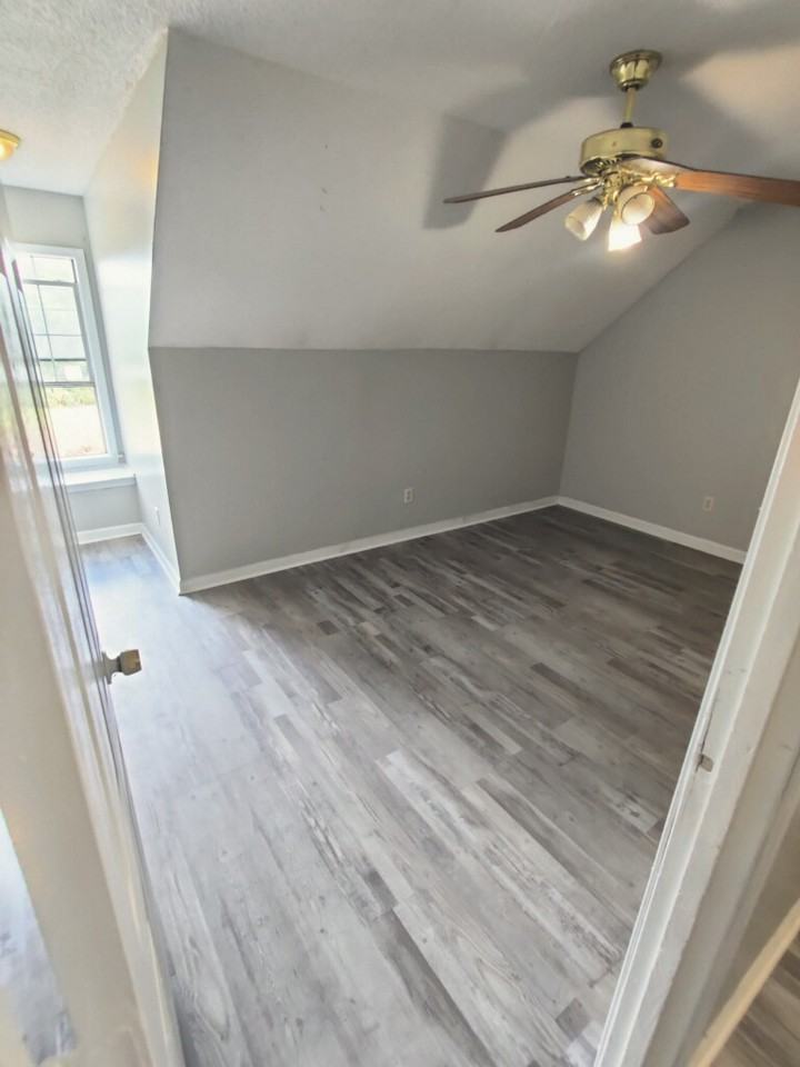 1013 County Road 306 #1 - Photo 3 of 9