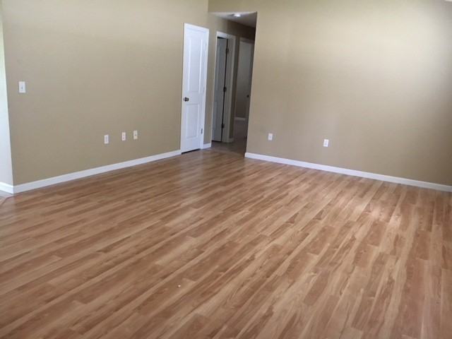 2228 Westminster Dr - Photo 3 of 24