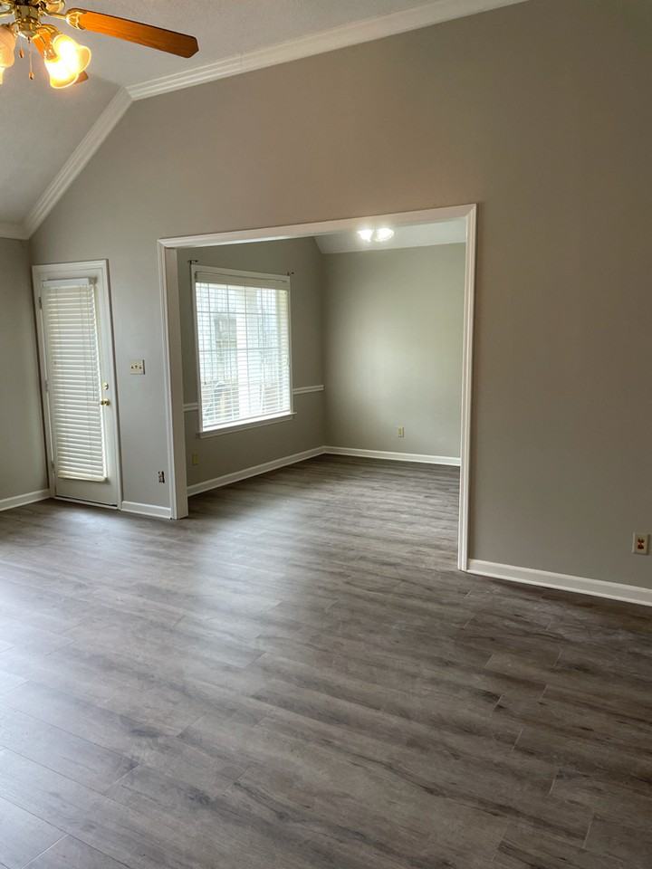 1290 Chatman Way - Photo 3 of 16