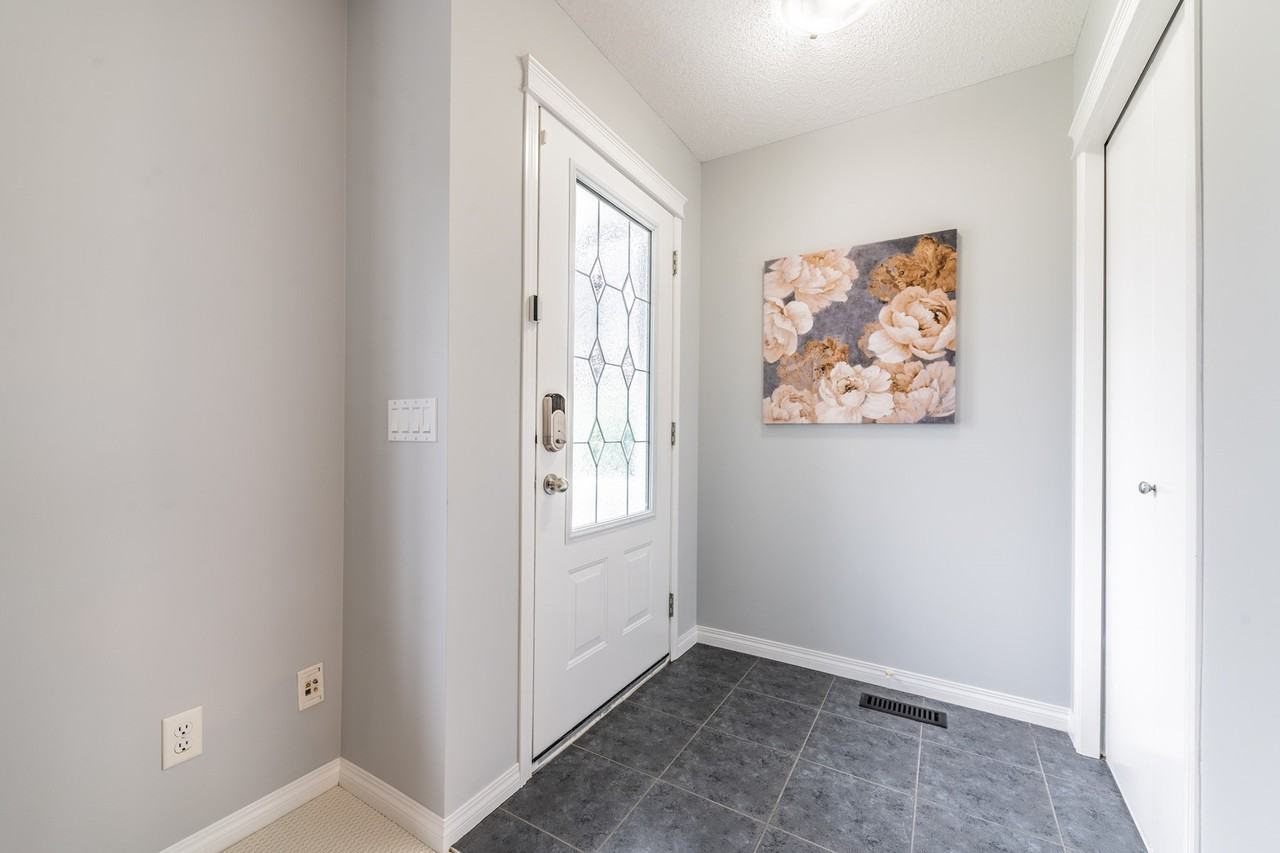 164 Prestwick Villas SE - Photo 3 of 30