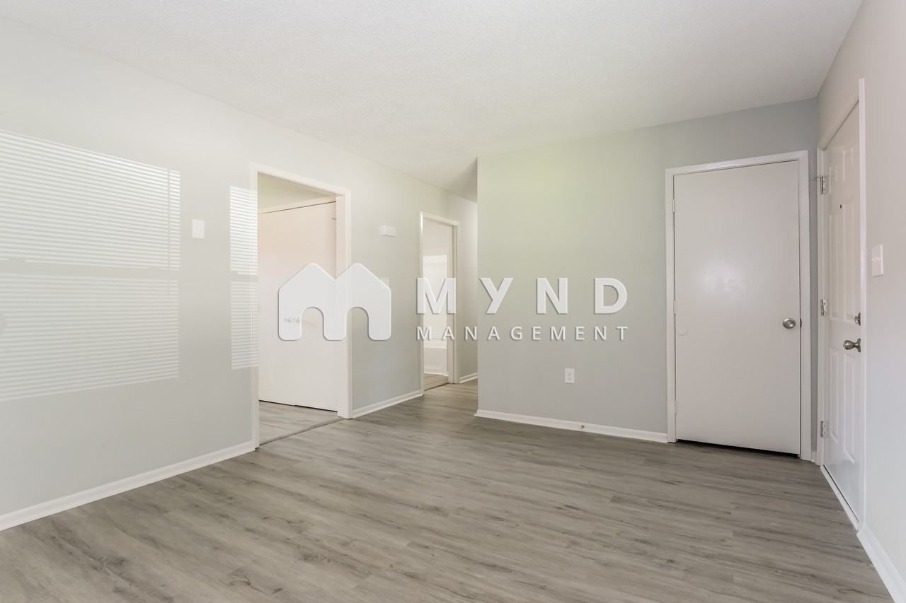 1501 Whisnant St - Photo 3 of 16