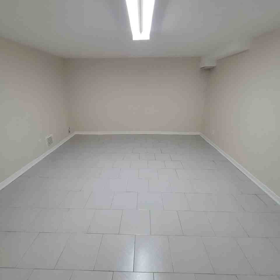 6250 Boulevard Milan - Photo 3 of 10