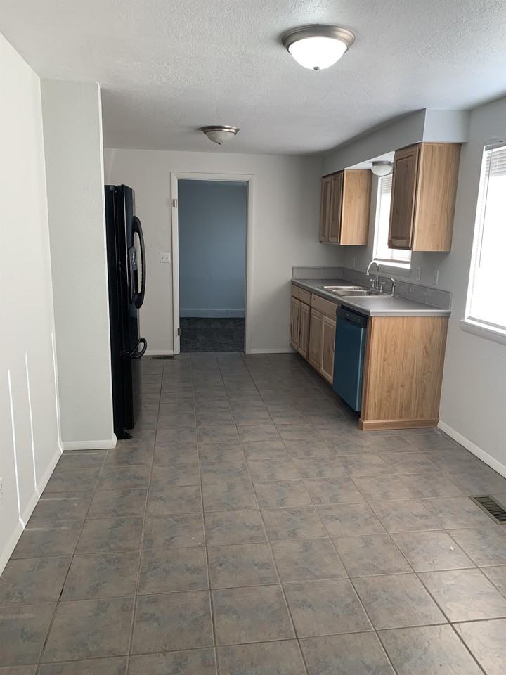 6900 S Ironwood Ave #1 - Photo 2 of 11