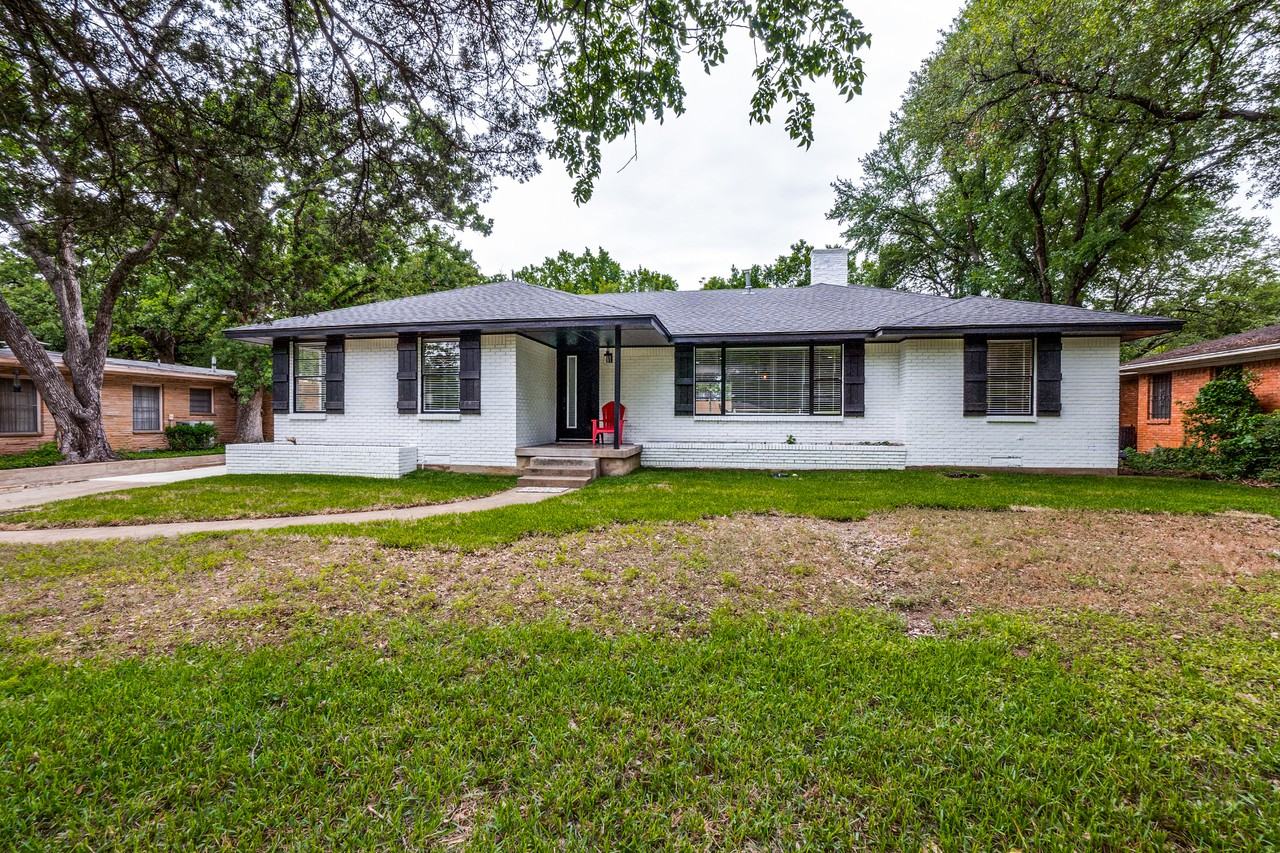 810 Evergreen Hills Rd - Photo 2 of 7