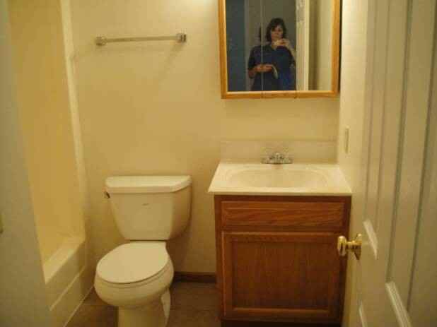 1010 S Buchanan St - Photo 3 of 5