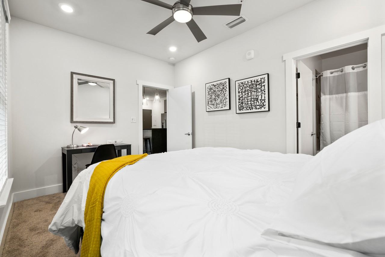 1750 Old Shell Road - Photo 3 of 5