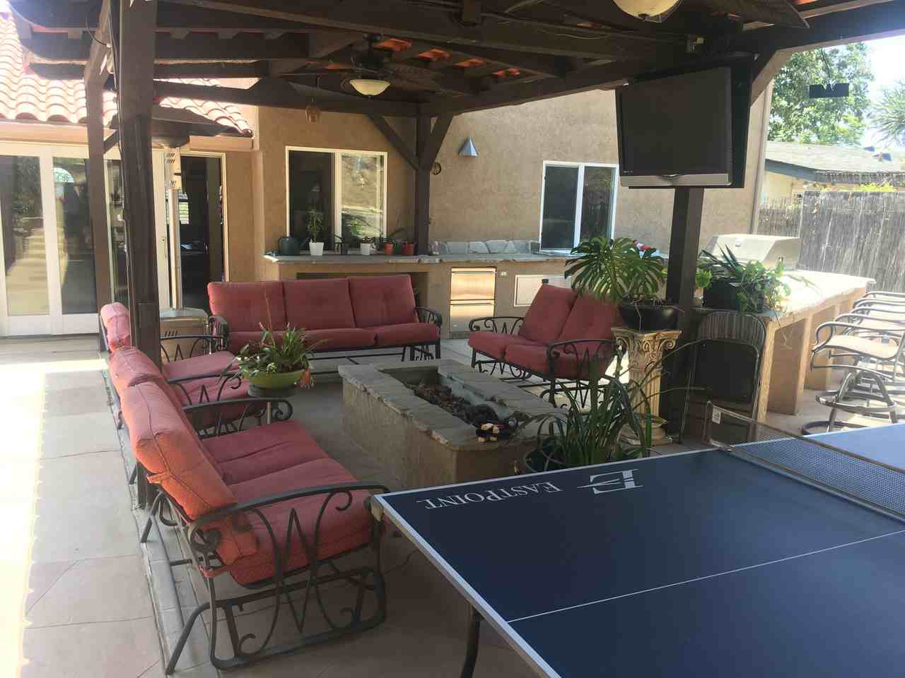 2457 Burgener Boulevard - Photo 6 of 13