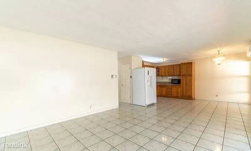 2542 Tantalus Dr - Photo 3 of 8