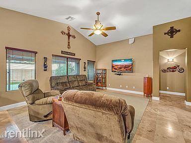 34127 N Slate Creek Dr - Photo 3 of 10