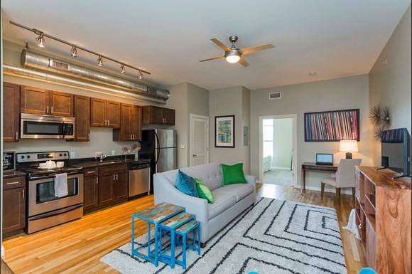 2640 8th Avenue South 406 - Photo 2 of 18