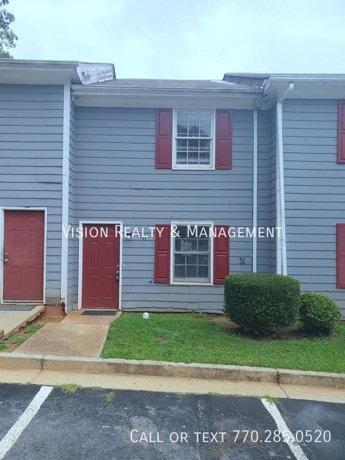 2737 Evans Mill Dr - Photo 2 of 18