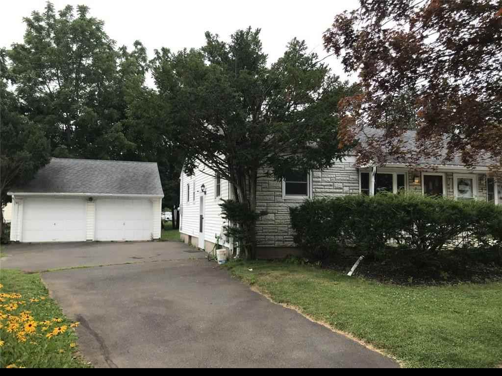 7 Hazelmere Ct - Photo 2 of 4