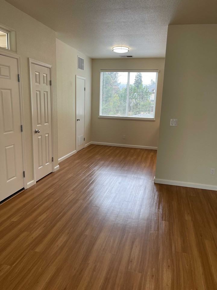 1000 Prospect Ave #214 - Photo 3 of 12