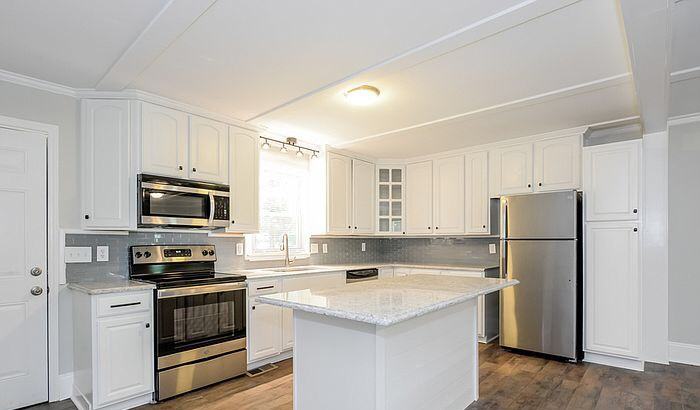 179 Hazelton Loop - Photo 3 of 8