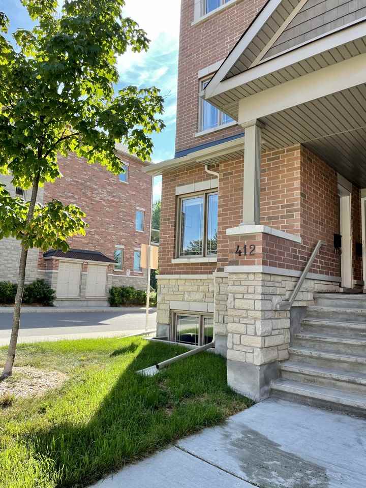 412 LeBoutillier Avenue #412