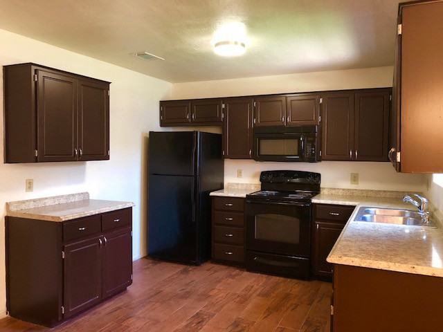 2411 Traverse Dr #1 - Photo 3 of 9