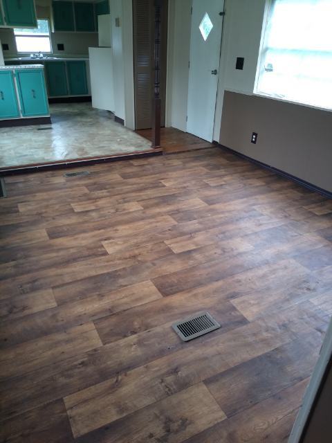 105 Amanda Drive - Photo 2 of 8