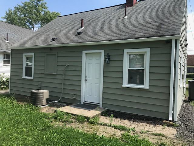 466 N Bon Air Ave #1 - Photo 2 of 24