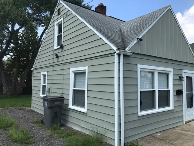 466 N Bon Air Ave #1 - Photo 3 of 24