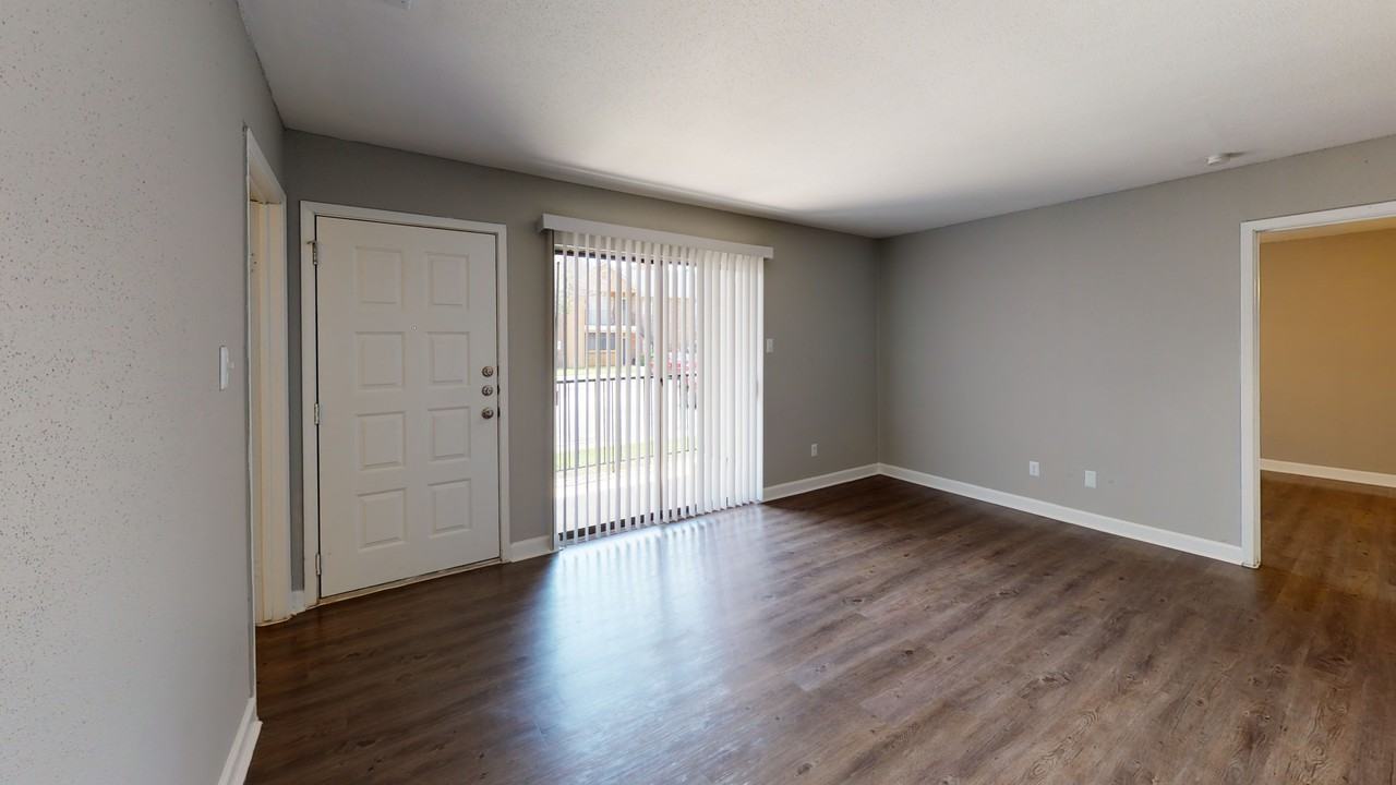 Oaks of Westlakes Apartments 534 Hunt Ln, San Antonio, TX 78245