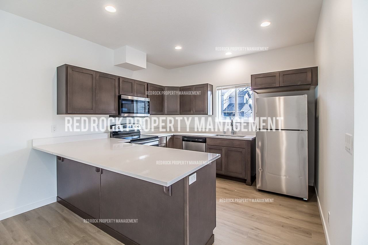 1118 N Davis Ln #1 - Photo 6 of 26