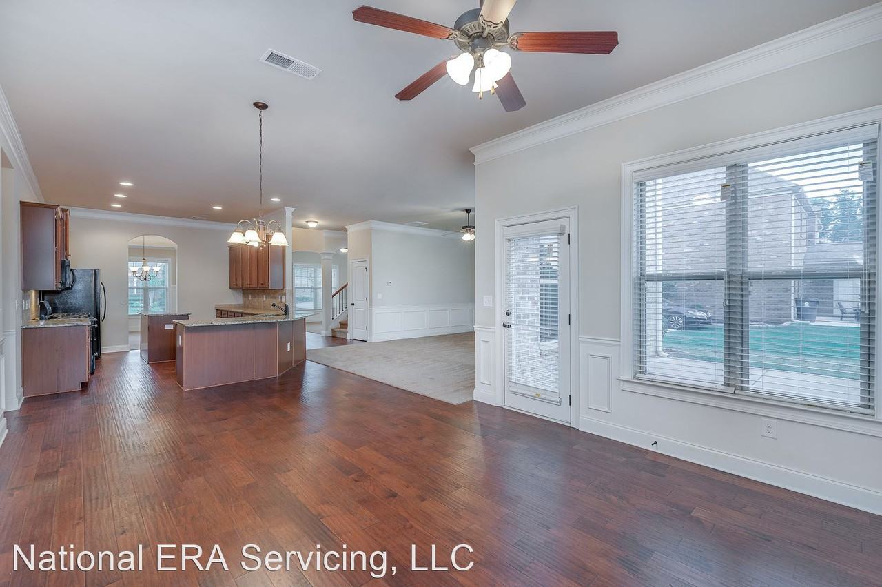 4070 Rotterdam Pass - Photo 2 of 6