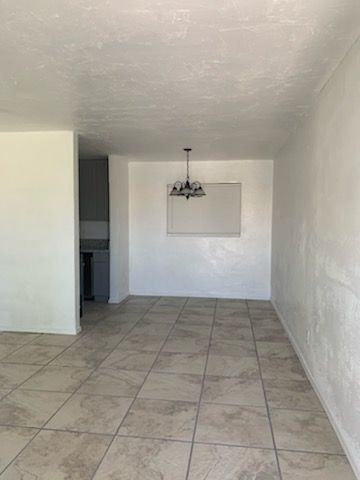 4634 E Montecito St - Photo 2 of 10