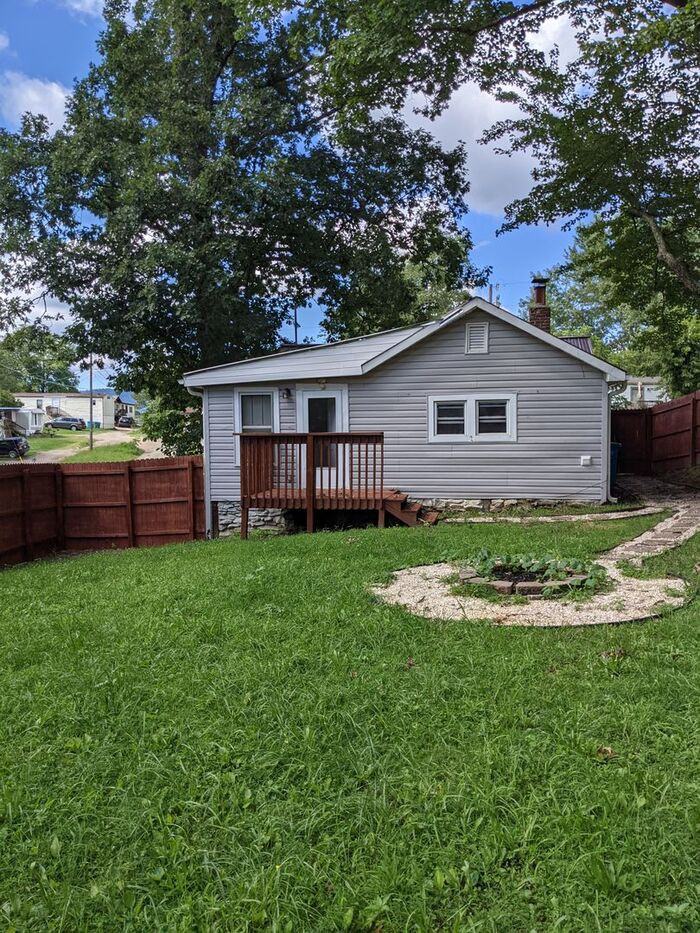 331 Ridge St - Photo 3 of 15
