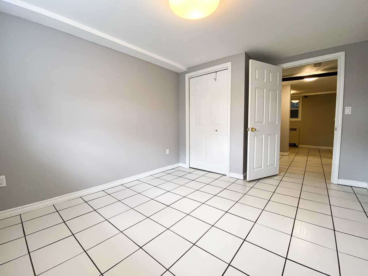 16 Kingsway Drive - Photo 3 of 7